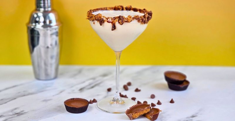 Reese S Peanut Butter Cup Martini Dessert Cocktails The Ice Co