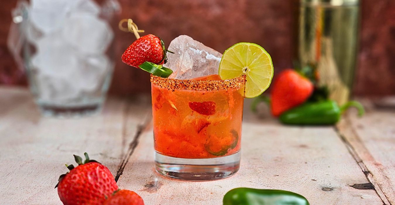 Sweet and Spicy Bourbon Breeze Cocktail Recipe